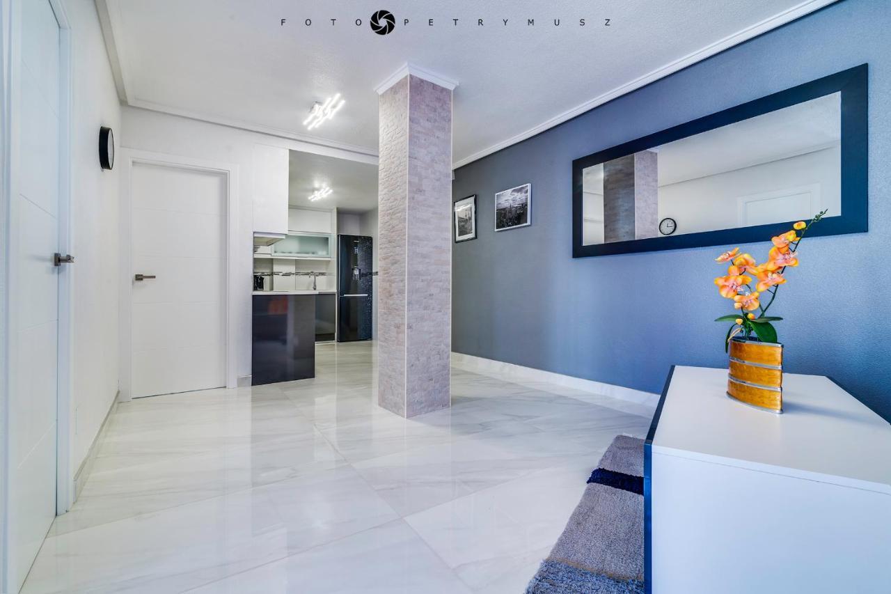 Edificio Urizaga Apartment Torrevieja Exterior photo